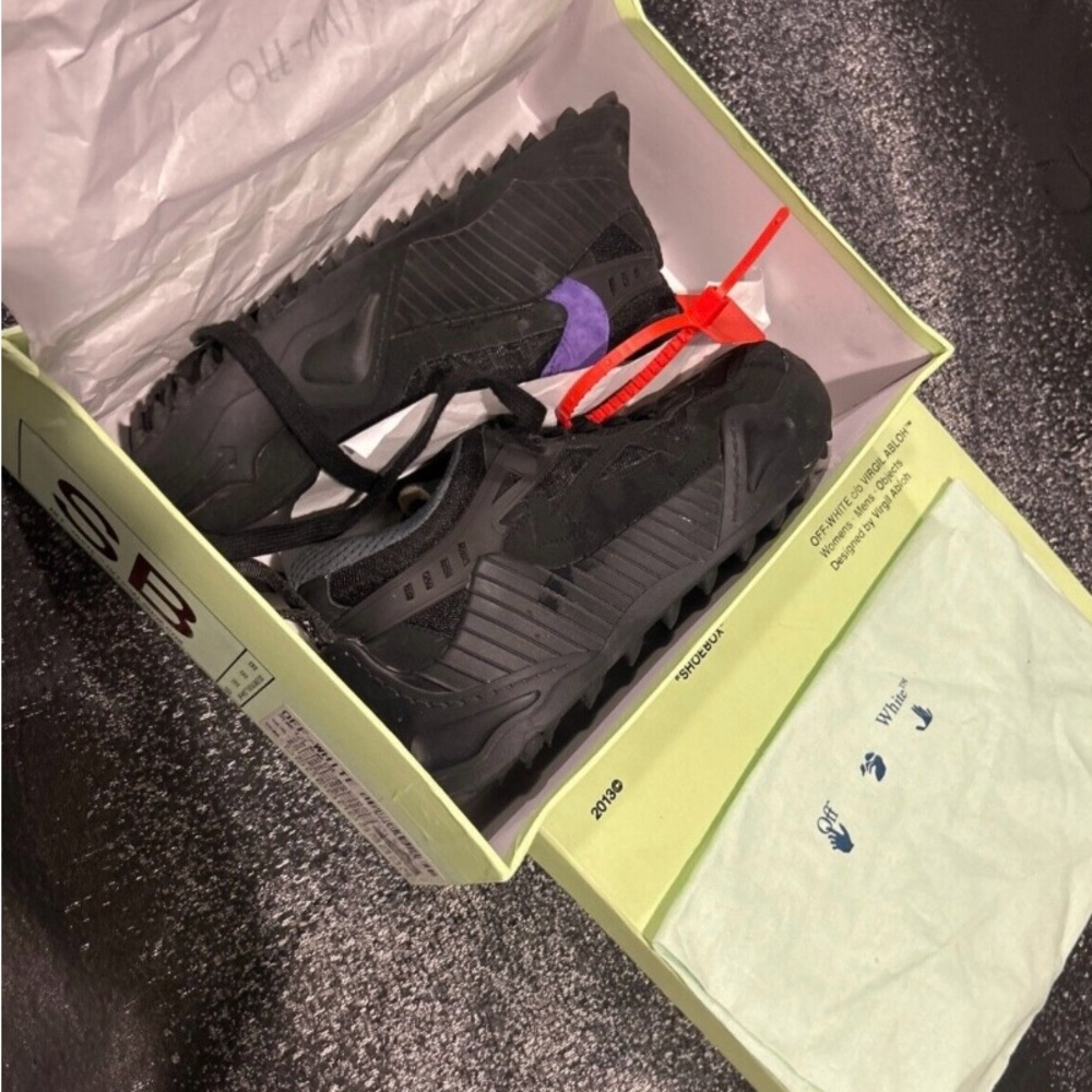 Off-White x Nike Black Sneakers